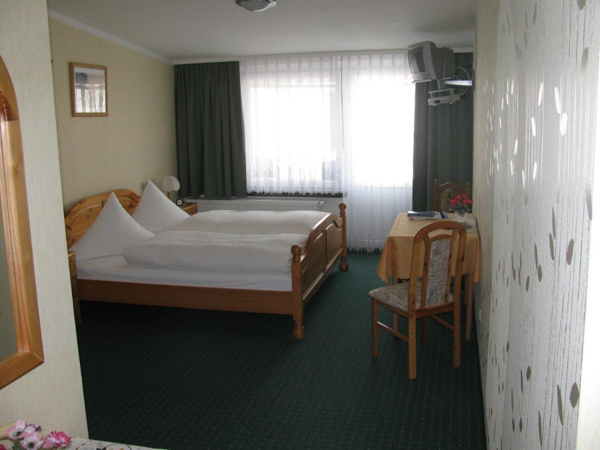 Gasthaus Und Pension Zum Biber Steckby Esterno foto